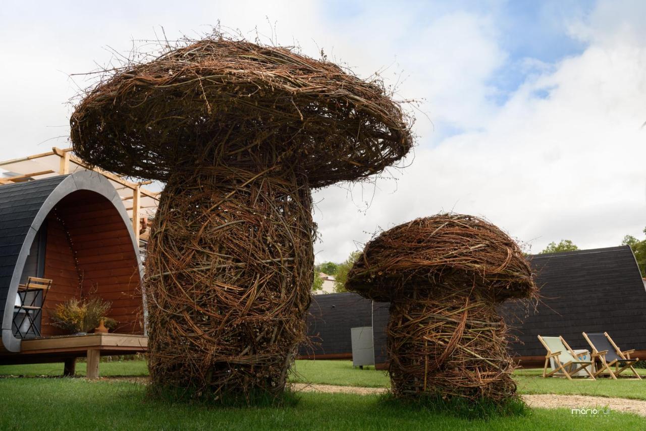 Glamping Hills Hotel Santa Comba de Rossas Exterior foto