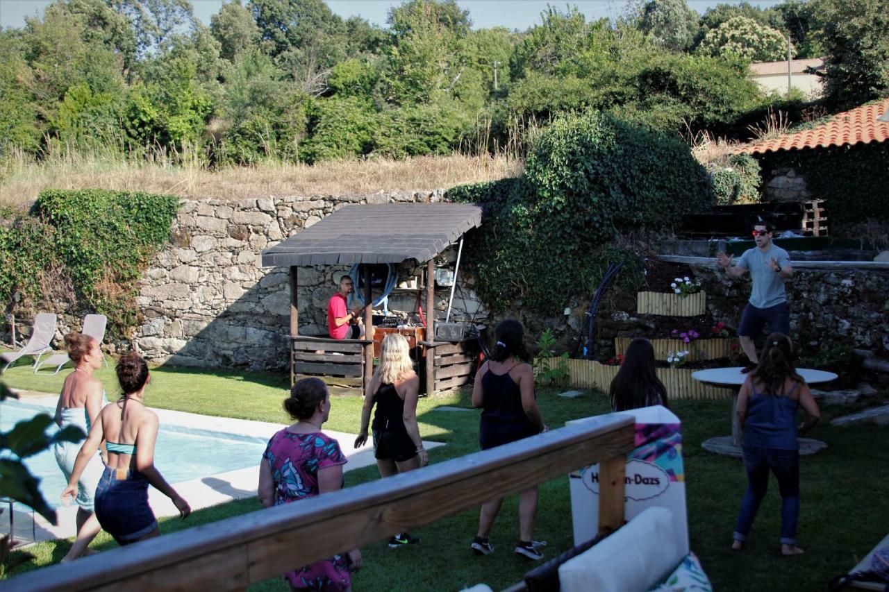 Glamping Hills Hotel Santa Comba de Rossas Exterior foto