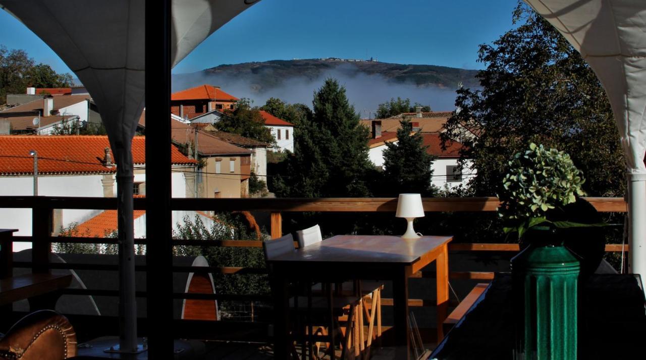 Glamping Hills Hotel Santa Comba de Rossas Exterior foto